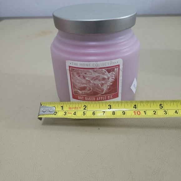 The Home Collection Hot Baked Apple Pie Scented Candle Comforts Of Home - Picture 10 of 10